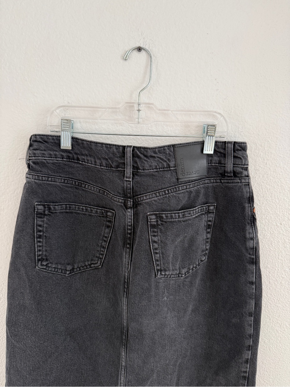 Black Maxi Denim Skirt with Front Slit - Picture 6 of 6